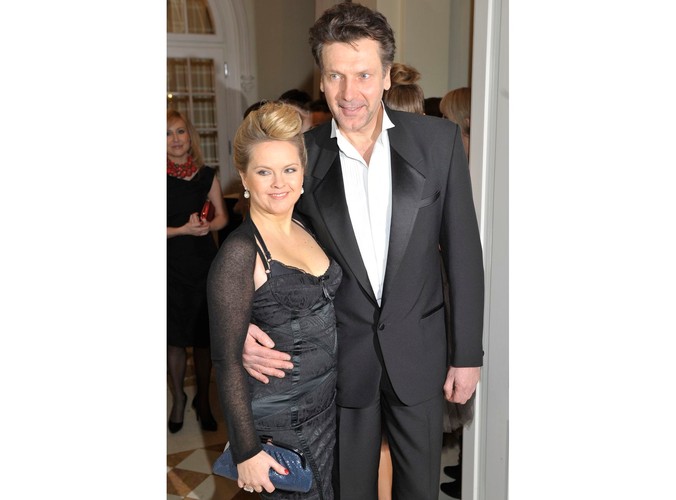 Aktor Peter Lucas z partnerką