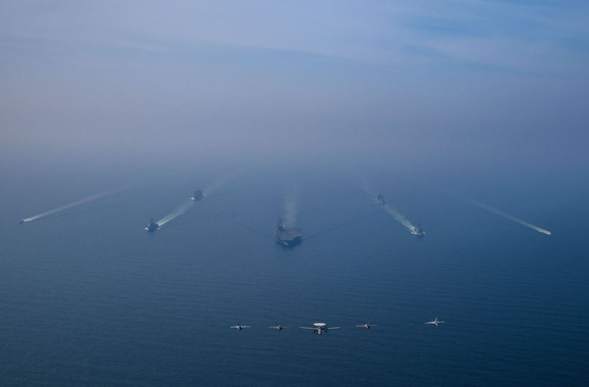 Nosač aviona u vodama u blizini Irana