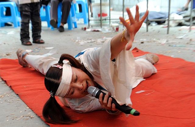 Professional mourner [asiasociety]