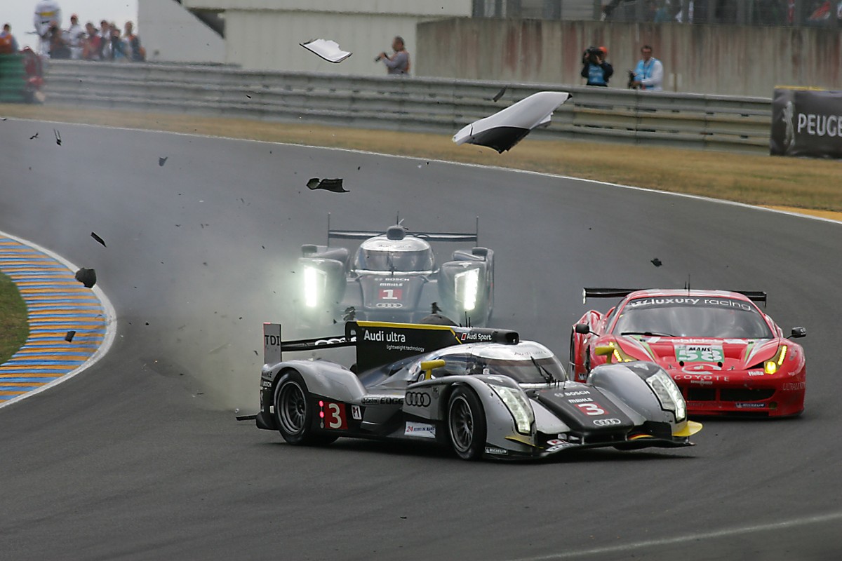 Wypadek na torze Le Mans: Allan Simonsen zmarł w szpitalu. WIDEO