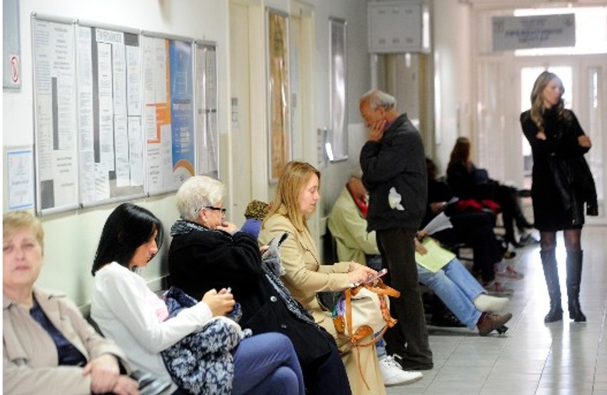 Pune čekaonice zbog gripa