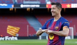 Lewandowski dostał ofertę od "polskiego" klubu. Na stole leżą wielkie pieniądze