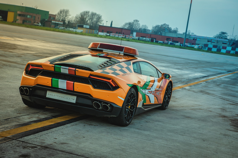 580-konne Lamborghini Huracan trafiło do pracy na lotnisku