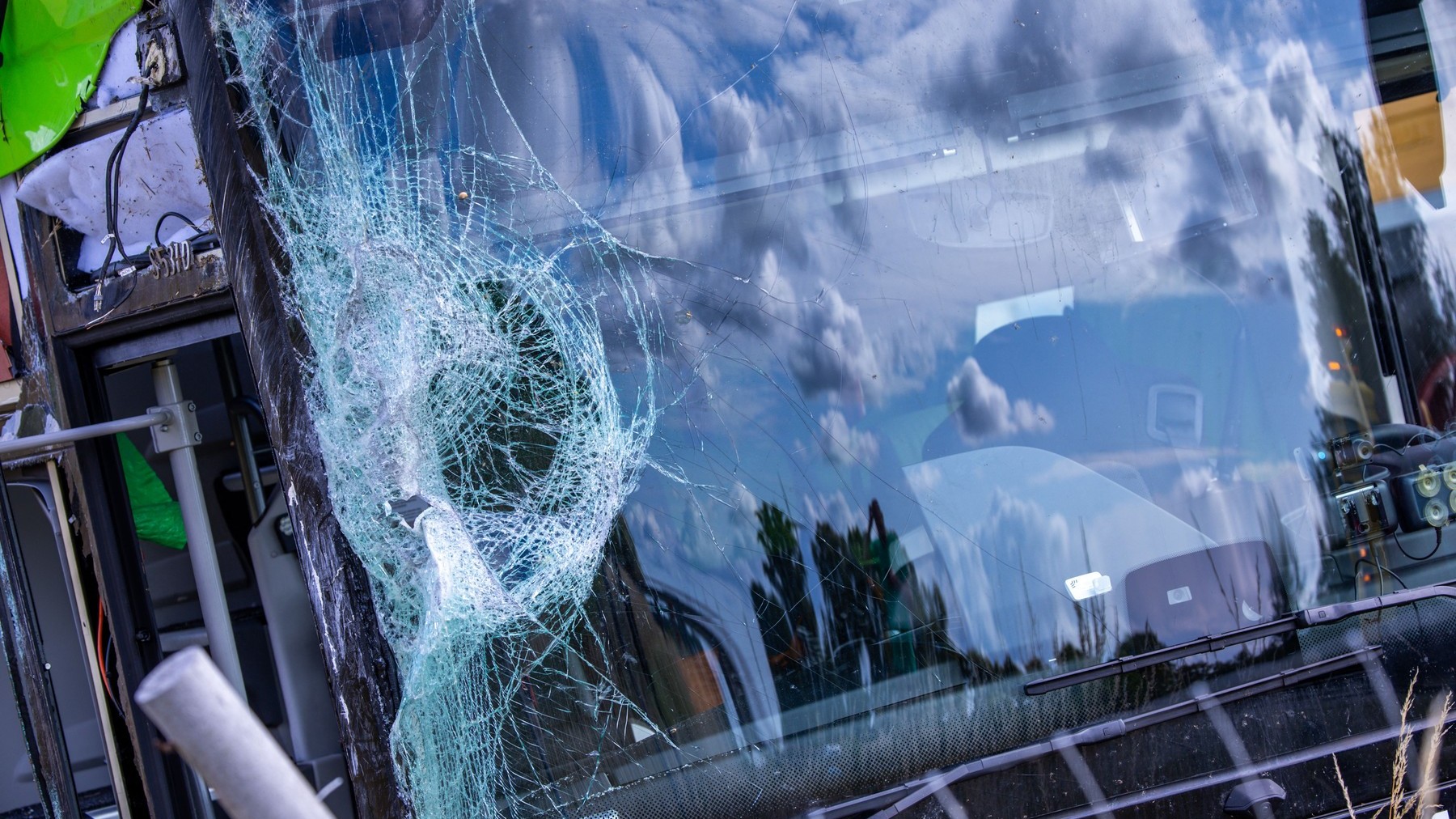 Autobus smerujúci do Česka mal v Poľsku nehodu. 