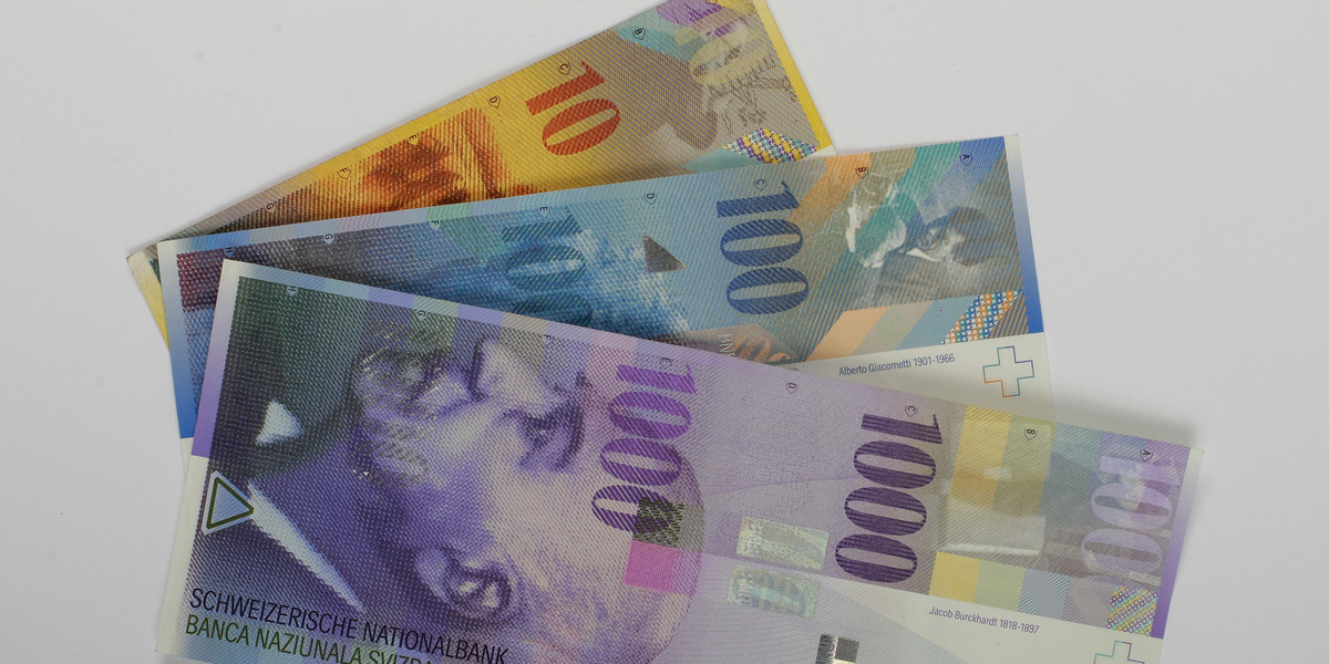 Polacy będą zarabiać we frankach szwajcarskich?