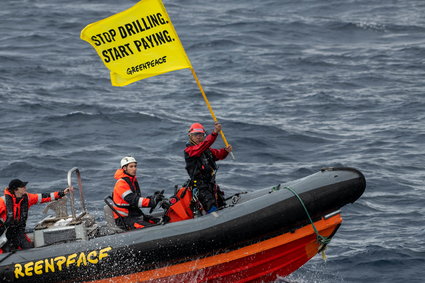 Shell pozywa Greenpeace. Ma się domagać od aktywistów 2,1 mln dol.