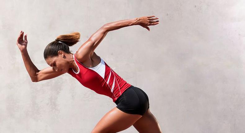 ___9116191___2018___11___18___7___female-sprinter-taking-off-from-starting-high-res-stock-photography-527848240-1539878752