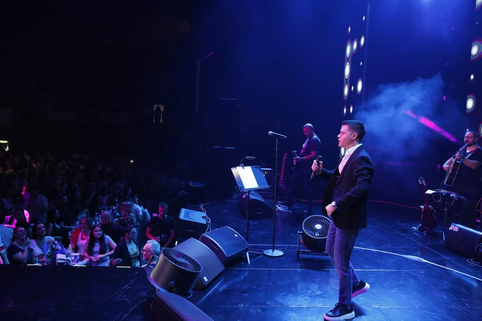 Aco Pejović koncert Zetra