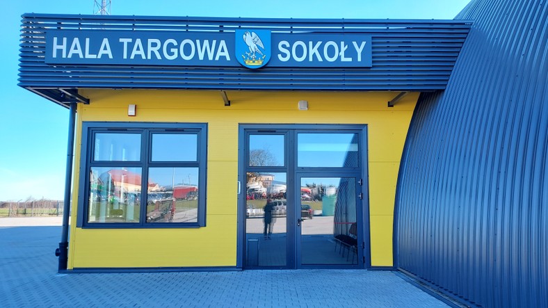 Hala targowa Sokoły