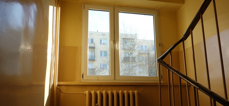 Nawet 5000 zł grzywny lub areszt. Tego absolutnie nie możesz robić w bloku