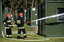 Pozorowany pożar w ośrodku dla cudzoziemców podczas ćwiczeń "Anakonda-14" w Ośrodku Szkolenia Poligonowego Wojsk Lądowych w Nowej Dębie