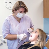 Fogimplantátum: ezt érdemes tudni a fogpótlásról