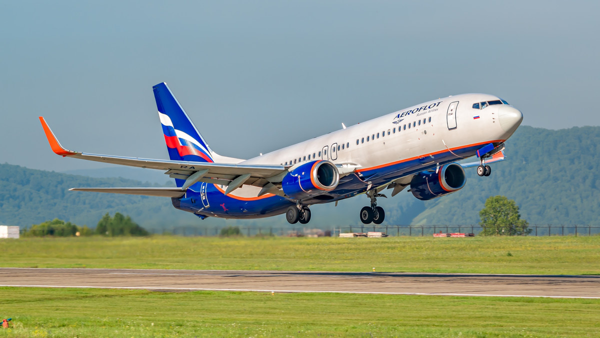 Rosyjskie linie lotnicze obchodzą sankcje: deski sedesowe, ekspresy do kawy