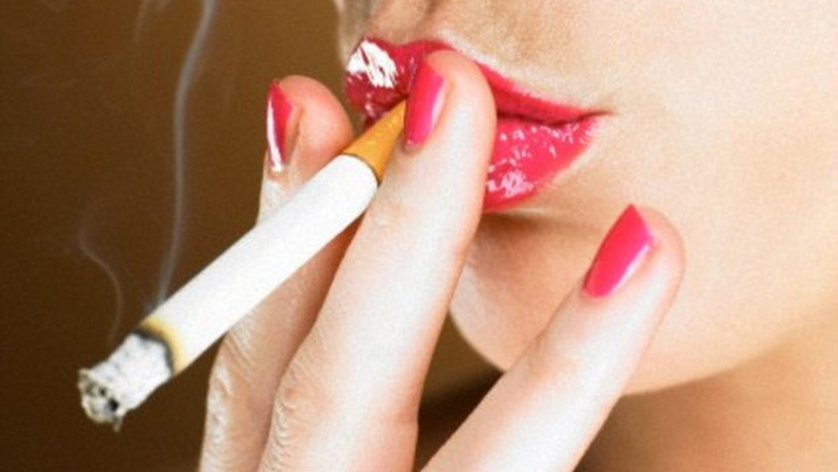 Niektórym wydaje się, że jeśli palą "tylko" dwa lub trzy papierosy dziennie, to nie odbije się negatywnie na ich zdrowiu.