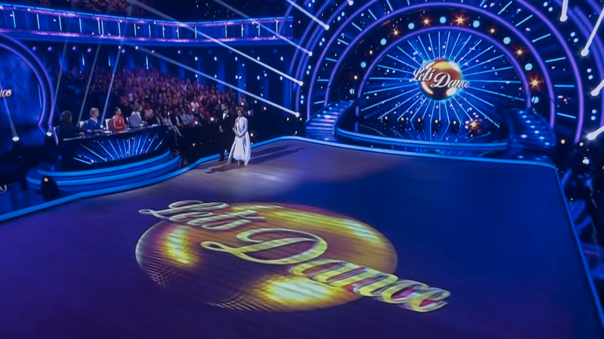 Jakub Jablonský a Anna Riebauerová poňali svoje improvizované číslo ako svadbu. 