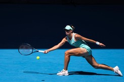 Magda Linette idzie  jak burza! Życiowy sukces Polki, jest w pòłfinale Australian Open