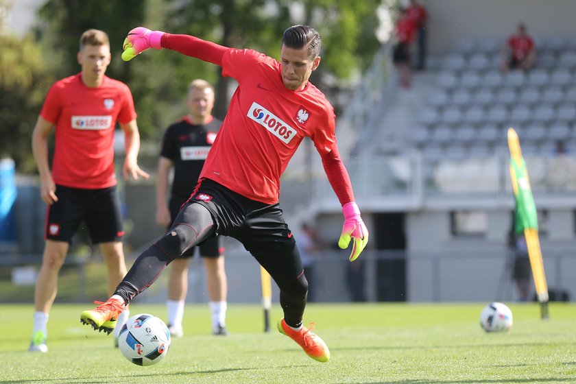 Reprezentacja Polski trenuje przez startem Euro 2016 ZDJĘCIA