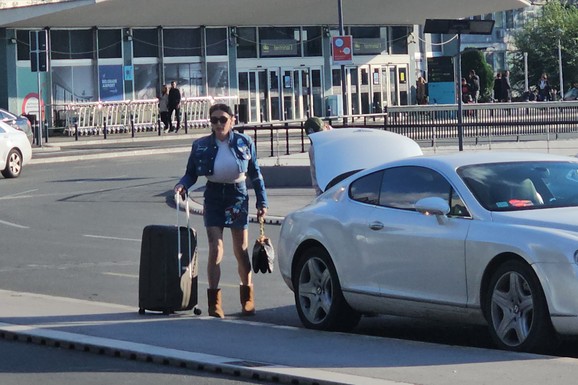 Pevačica (48) koja se bavi prostitucijom šokirala o penziji: "Primaću 4.000 evra mesečno, to je malo, a imam i klijente koji bi sve karticom"