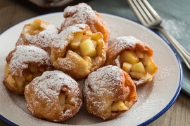 NEODOLJIVI UŠTIPCI sa jabukama i cimetom: Starinska poslastica koja se EKSPRESNO PRAVI i pamti celog života