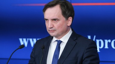 Były szef MSW o broni za paskiem Ziobry: to jest absurd