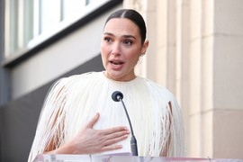 DRAMA U HOLIVUDU Demonstranti upali na ceremoniju IZRAELSKE GLUMICE, reagovala POLICIJA, VRISCI iz gomile: A sve u jeku kontroverze zbog filma "SNEŽANA"