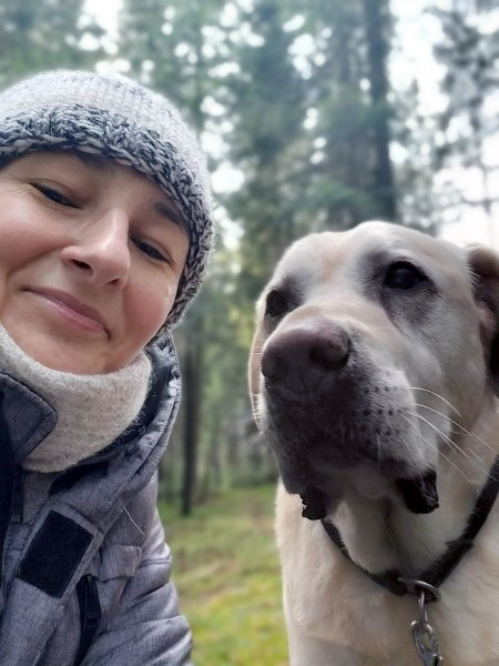 W lesie na naszym psem Bono. Fot. Monika Mikołajska