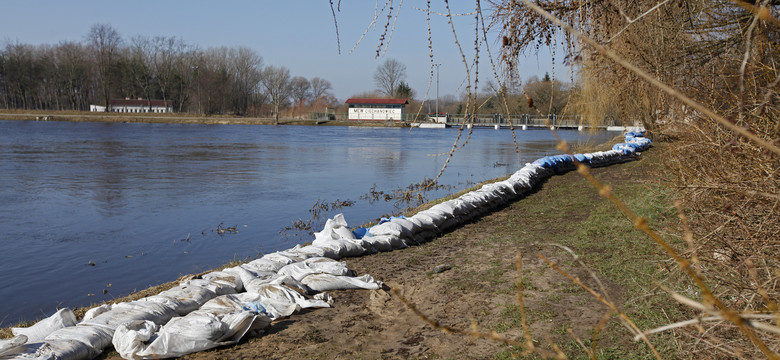 Boni apeluje o ostrożność tam, gdzie są podtopienia