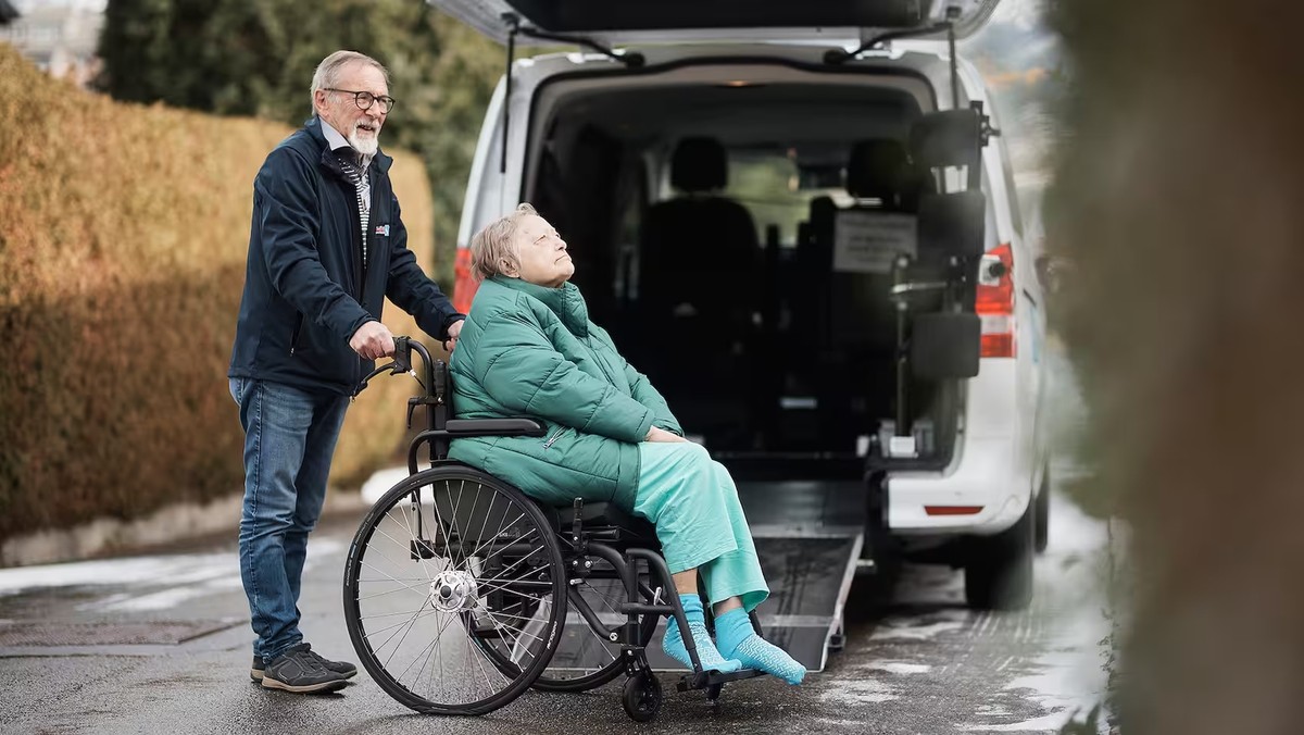 Szwajcarka wydaje tysiące na taksówki. Jeśli nie dojedzie na dializę, umrze