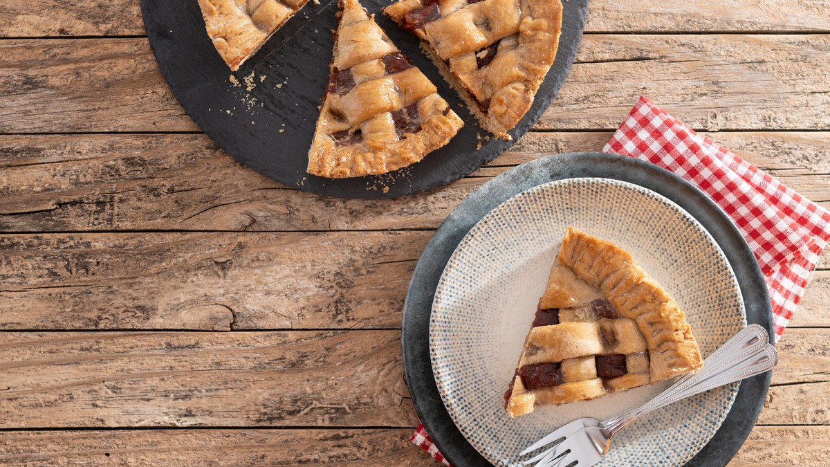 Traditional Pastafrola pie