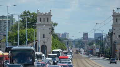 Śmiertelny wypadek na Moście Poniatowskiego w Warszawie