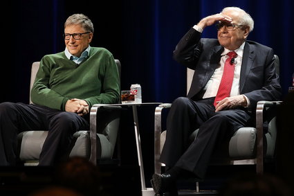 Warren Buffett, Bill Gates, Michelle Obama - zobacz, jakie seriale oglądają ludzie sukcesu