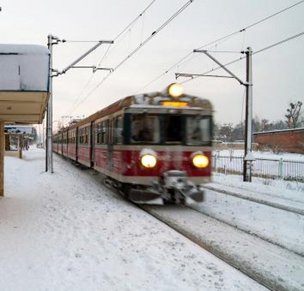 Stacja PKP zimą