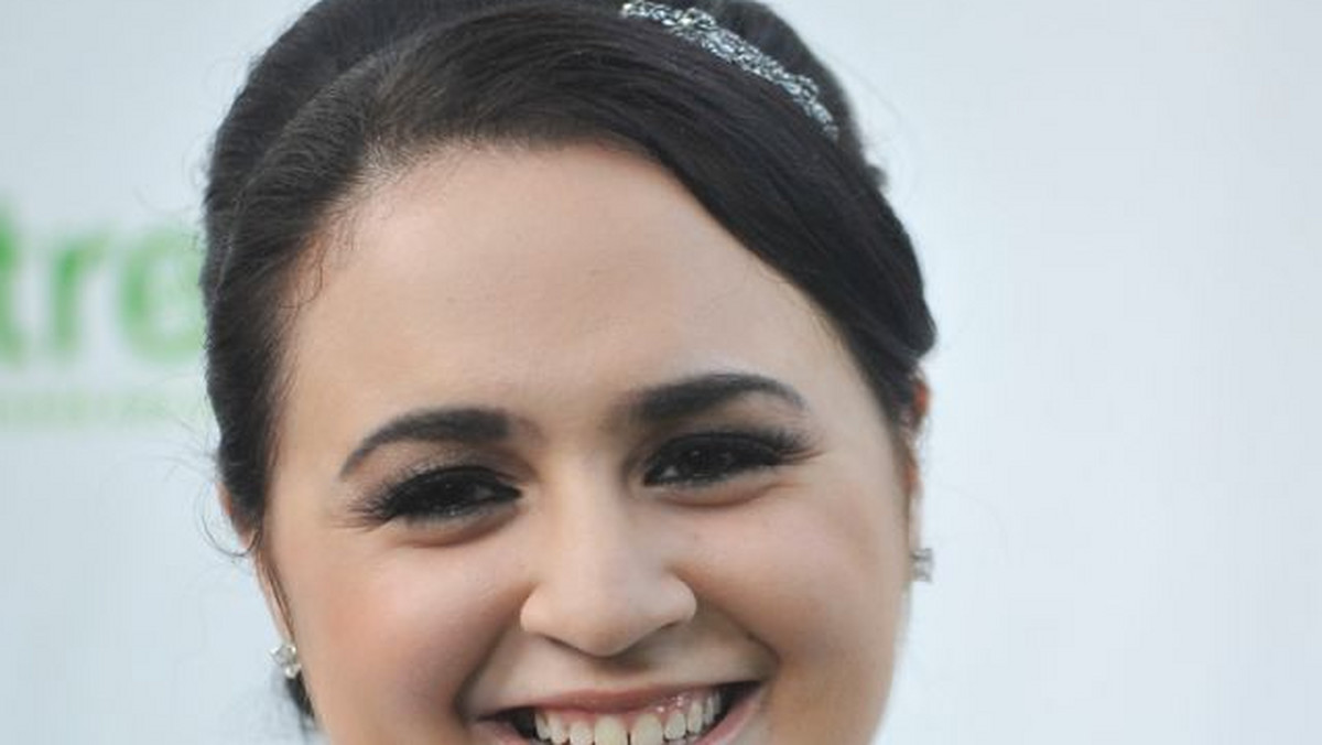 Nikki Blonsky, aktorka znana z filmu "Lakier do włosów" przyznała na swoim Twitterze, że obecnie pracuje w salonie kosmetycznym.