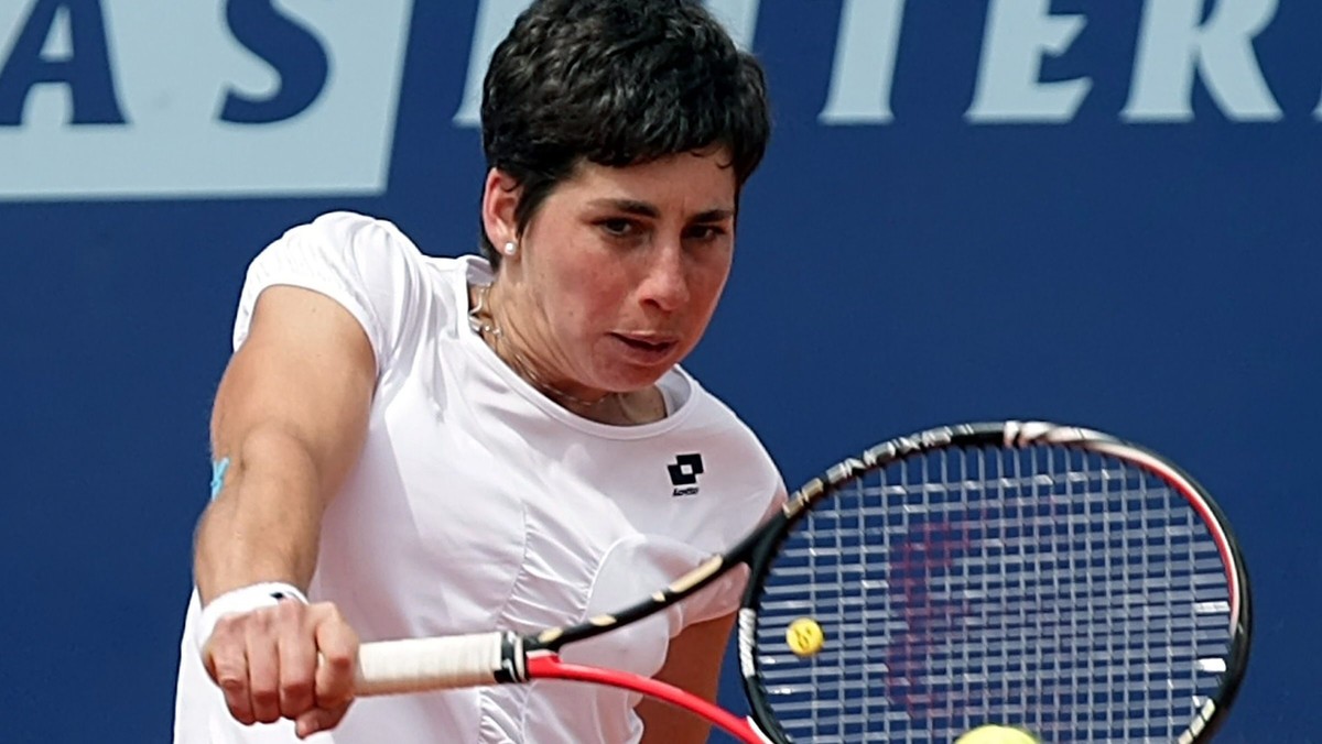 Rozstawiona z numerem piątym Hiszpanka Carla Suarez-Navarro przegrała z Francuzką Mathilde Johansson 2:6, 6:2, 0:6 w półfinale tenisowego turnieju WTA Tour na kortach ziemnych w Bogocie (z pulą nagród 220 tys. dol.).