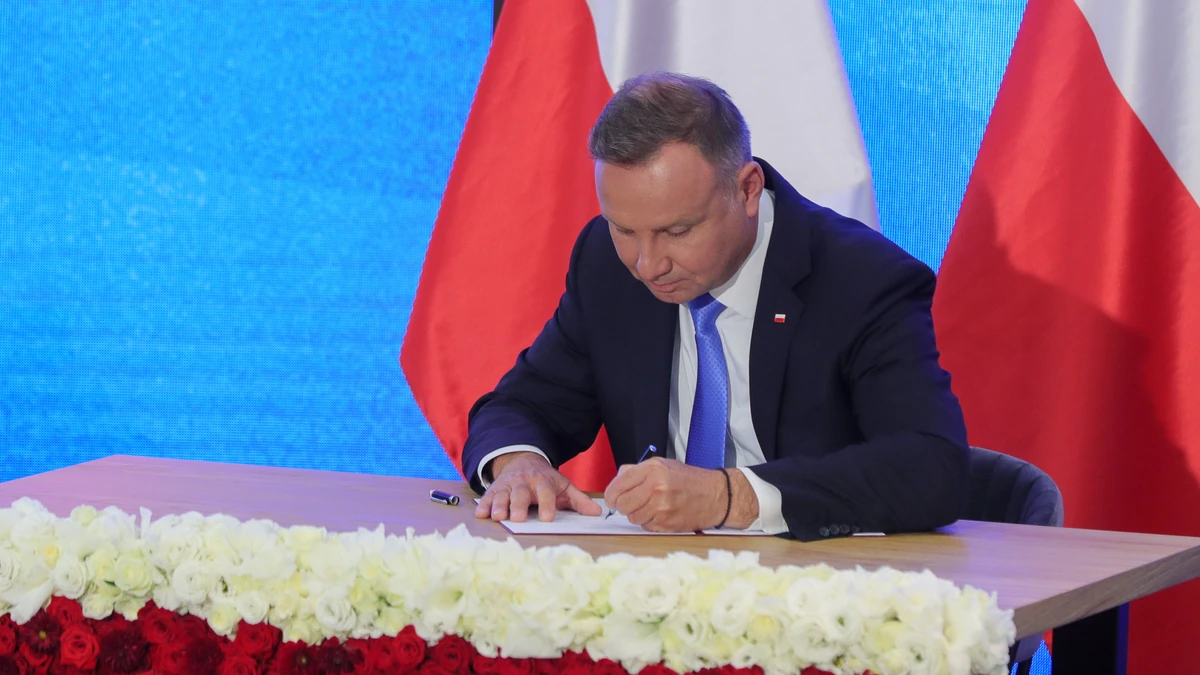 Andrzej Duda podpisał specustawę o lasach państwowych - Vimarsana News