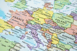 Wielki quiz ze stolic świata. Tytuł magistra nie gwarantuje kompletu punktów. 50. proc. magistrów nie zdobędzie 28/32