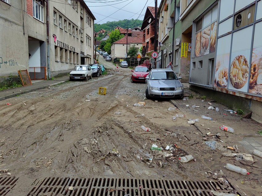 Apokaliptični prizori u Vladičinom Hanu