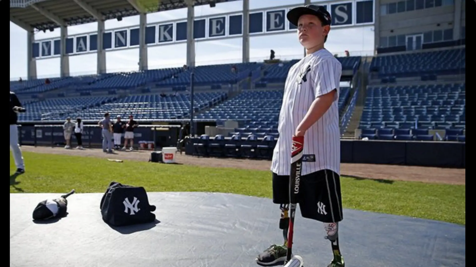 Urodził się bez dłoni i nóg. Na jeden dzień stał się gwiazdą baseballa