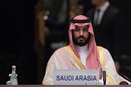 Arabia Saudyjska zwiększa wydobycie ropy. Ceny surowca mocno w dół