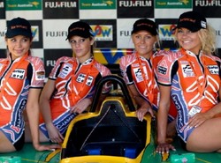 Indy Car seksowniejsze od Formuły 1