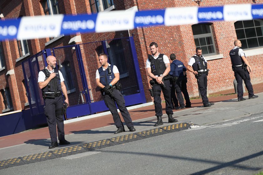 Atak na policjantów w Charleroi.