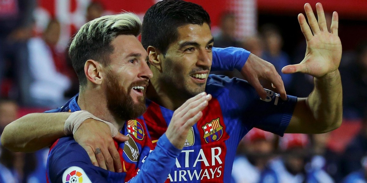 Messi i Suarez kontra robot!