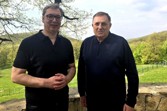 Vučić objavio sliku sa Dodikom: "Ovog puta sastanak daleko od Beograda" (FOTO)