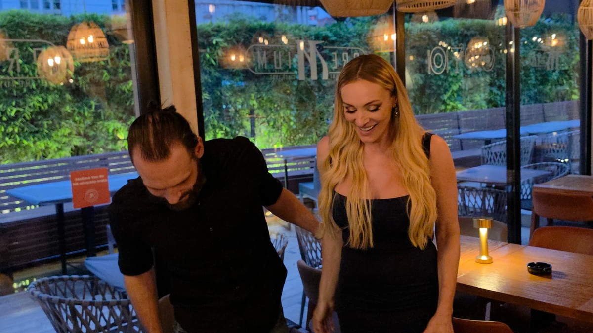 Anabela Atijas sa mužem na rođendanu 