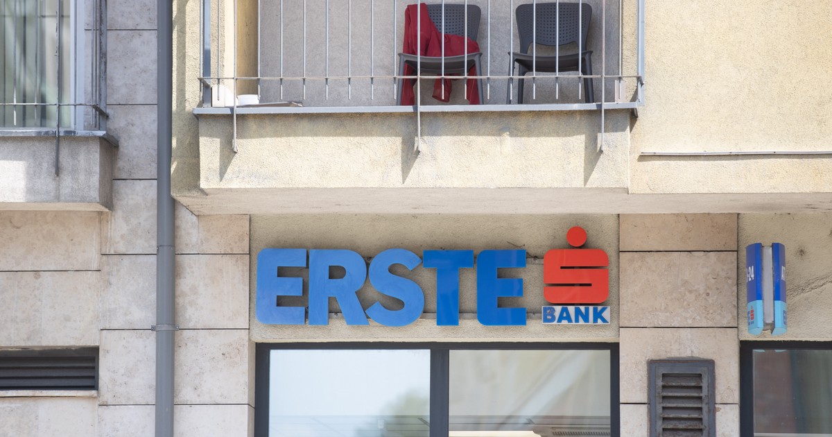 Kitört a pánik, miután eltűntek a számlák az Erste applikációjából – megszólalt a bank
