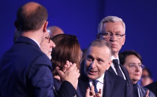 Zmiana układu sił w PiS i miękki reset w PO, czyli fronty i scenariusze