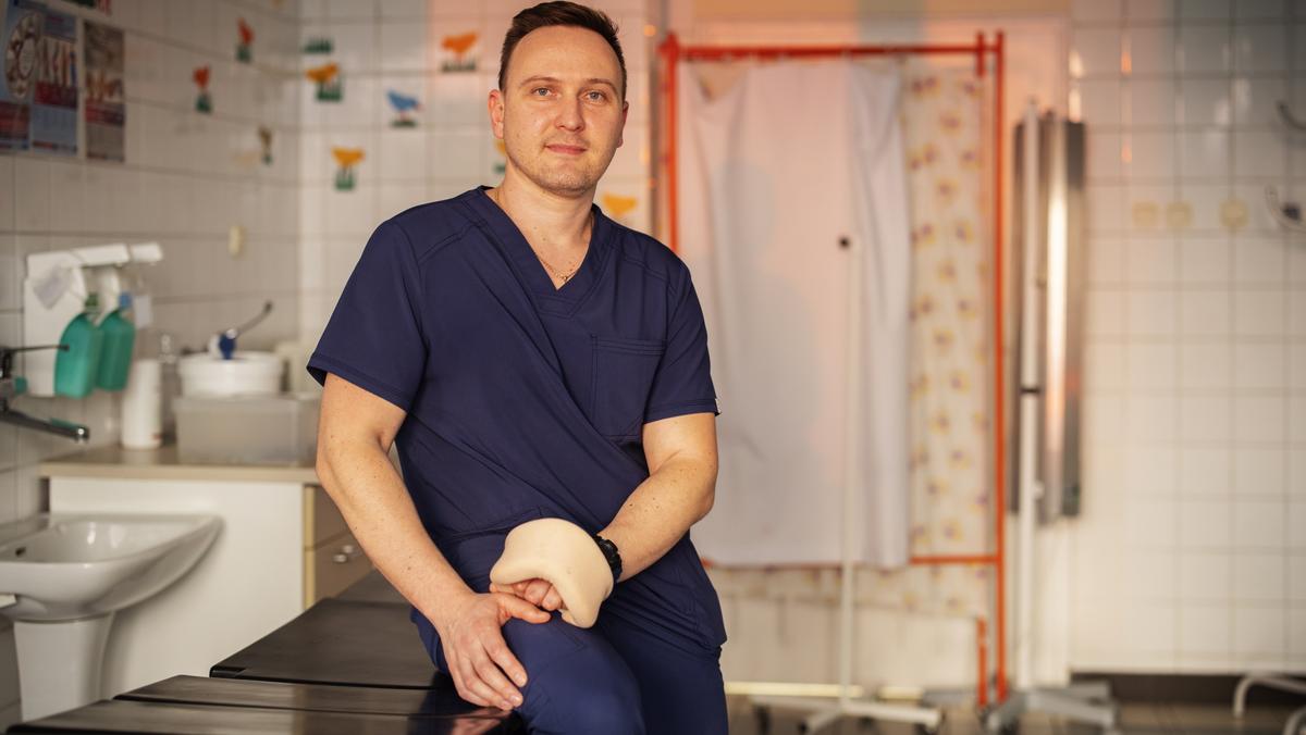 Vitalii Zaft, ortopeda, do Polski przyjechał w 2018 r. i trzy lata czekał na prawo wykonywania zawodu