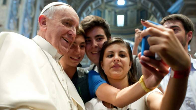 Popemoji – papież Franciszek otrzymał własny zestaw emotikon