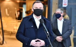 Prezydent: Czuję się dobrze, najbliższe dni spędzę w samoizolacji, będę pracował zdalnie [WIDEO]