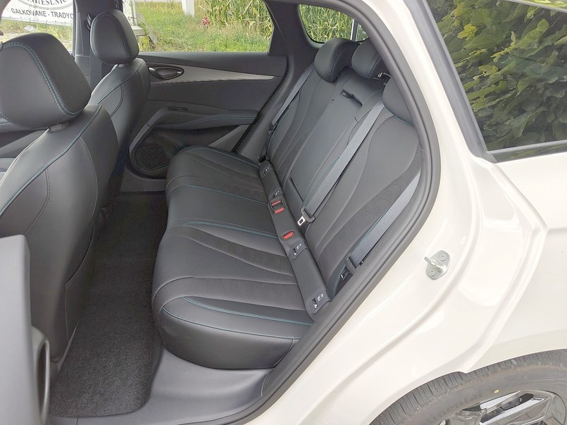 BYD Seal 6 DM-i Touring